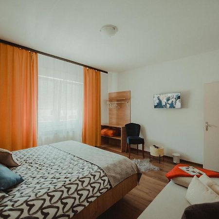 Apartman Lovric Ðakovo Exterior foto