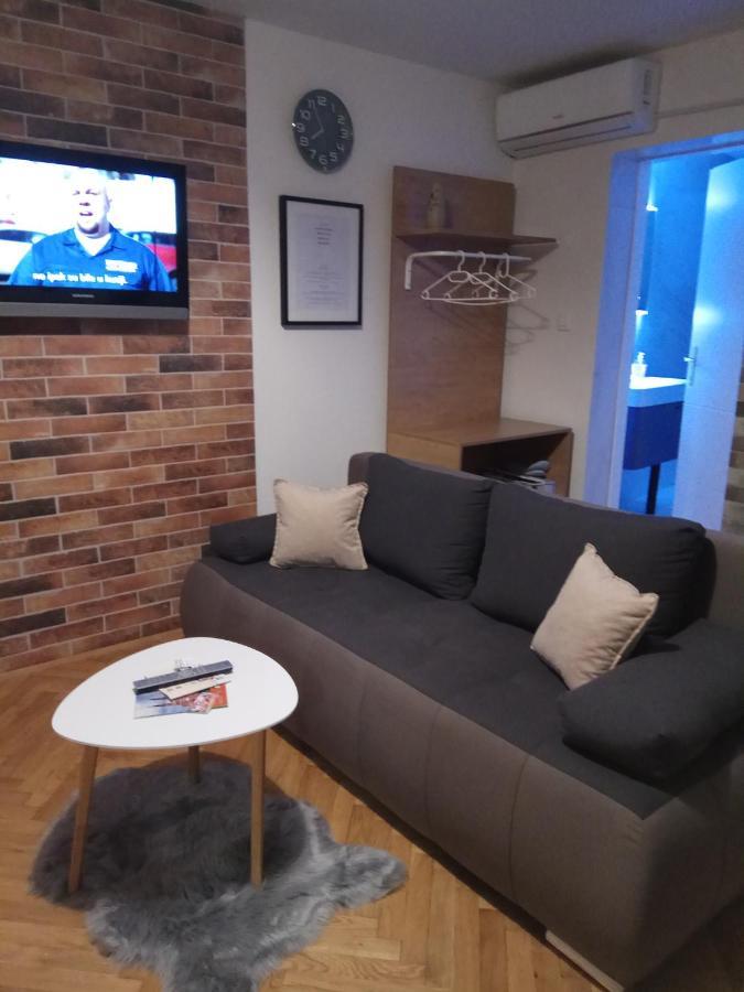 Apartman Lovric Ðakovo Exterior foto